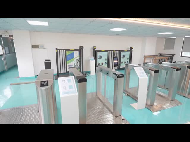 HCW Automatic Turnstile Gate con larghezza di canale 600-900 mm 6 coppie di radiazioni infrarosse e 30-40 persone/minuto